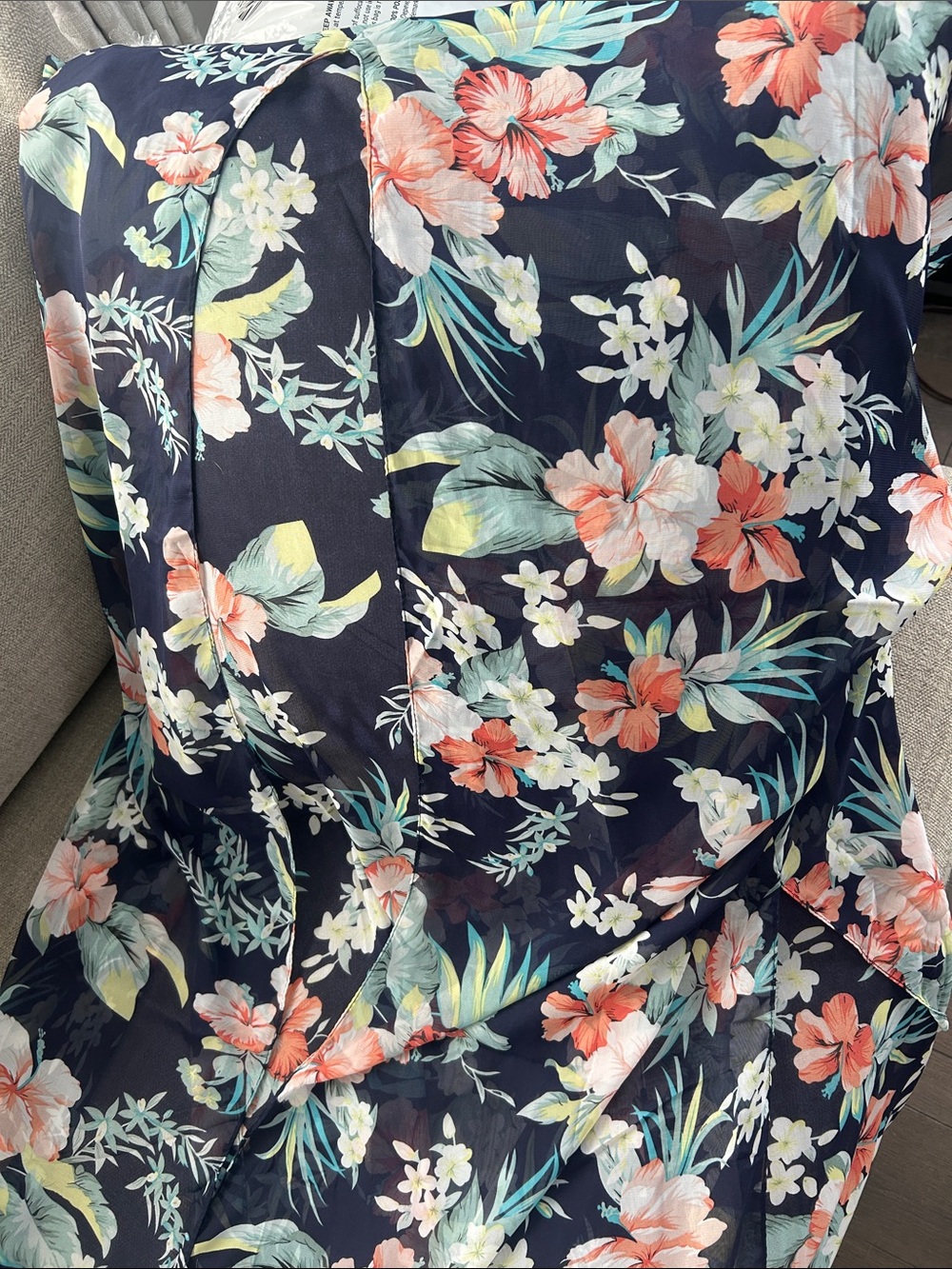 Beautiful  coverall for occasions even beachwear. Soft vibrant color combo